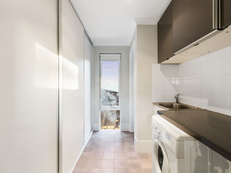 8 Robertson Road, Gooseberry Hill WA 6076