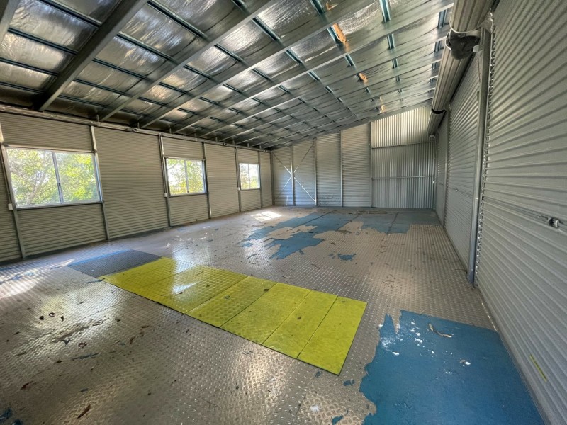 8 Robertson Road, Gooseberry Hill WA 6076