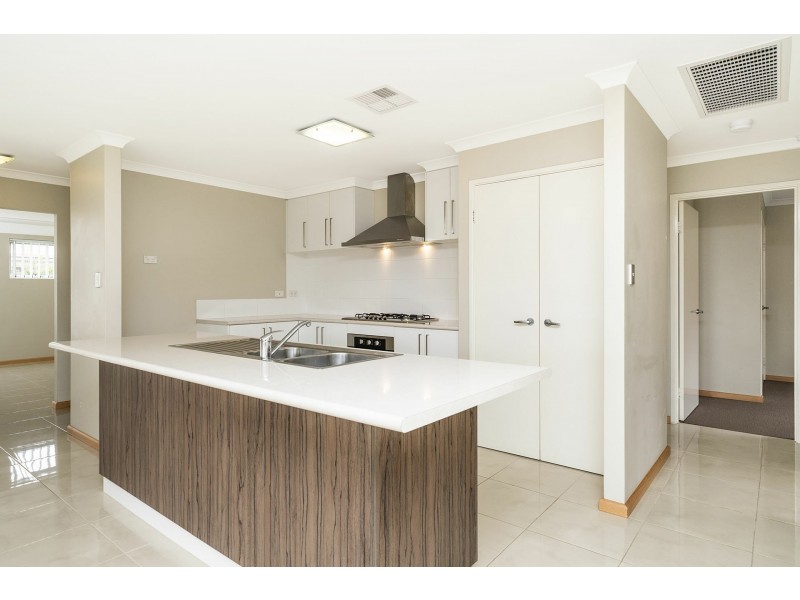 Unit 8/35 Murray Drive, High Wycombe WA 6057