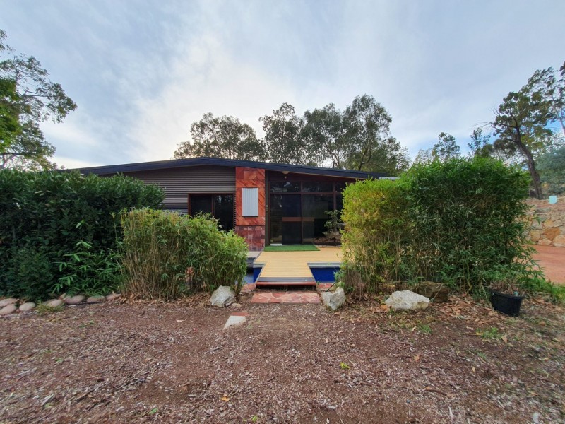 24 Michael Crescent, Boya WA 6056