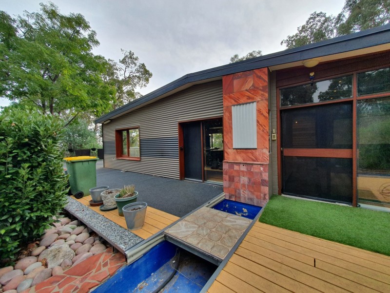 24 Michael Crescent, Boya WA 6056