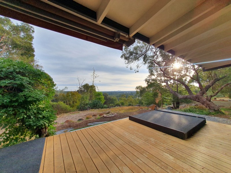 24 Michael Crescent, Boya WA 6056