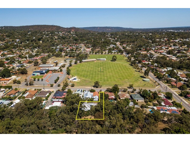 97 Salisbury Road, Swan View WA 6056