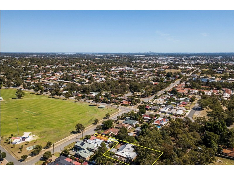 97 Salisbury Road, Swan View WA 6056