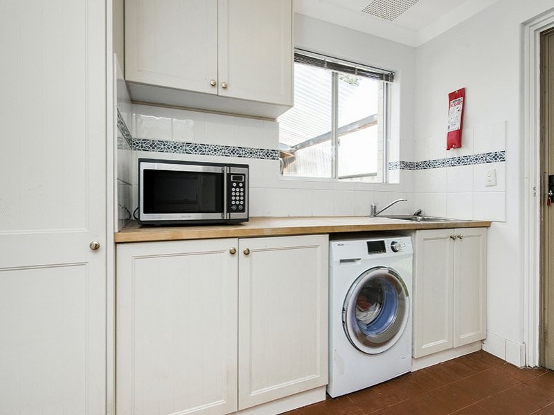 8 Anne Avenue, Walliston WA 6076