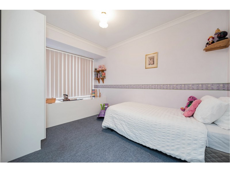 21 Emerald Court, Maida Vale WA 6057