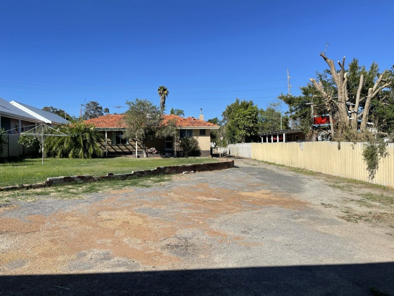 24 Phillip Grove, Kalamunda WA 6076