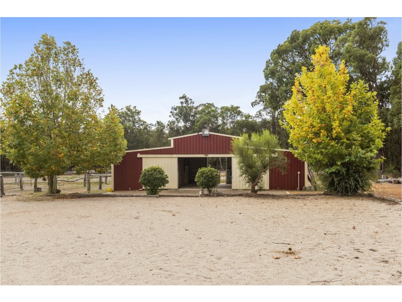 61 Brigita Road, Paulls Valley WA 6076