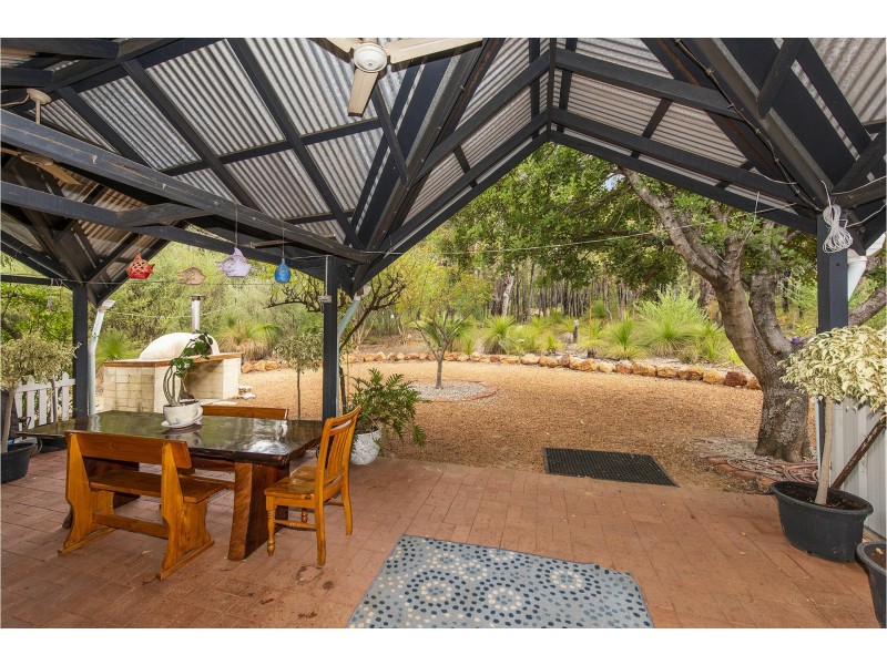 61 Brigita Road, Paulls Valley WA 6076