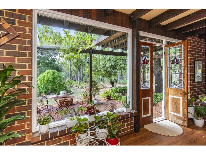 61 Brigita Road, Paulls Valley WA 6076