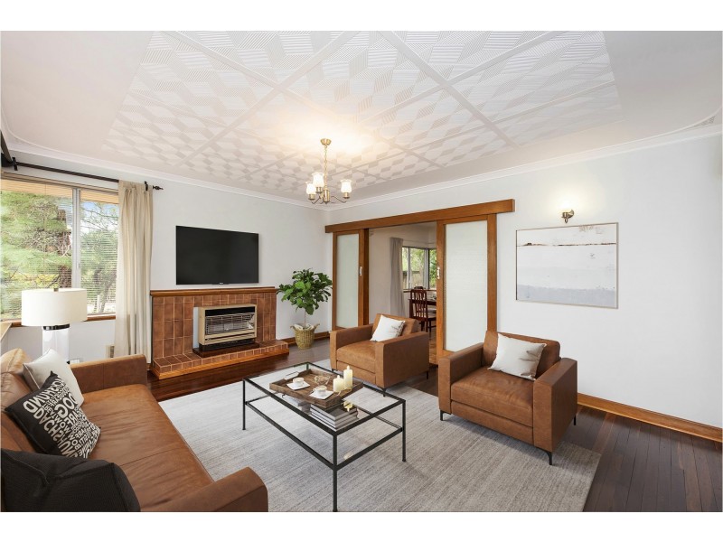 26 Waterloo Crescent, Lesmurdie WA 6076