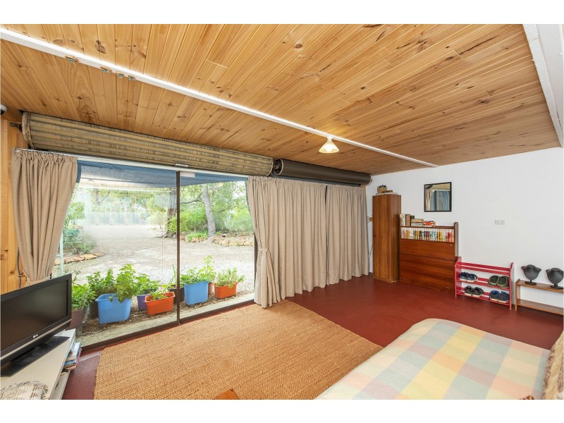 26 Waterloo Crescent, Lesmurdie WA 6076