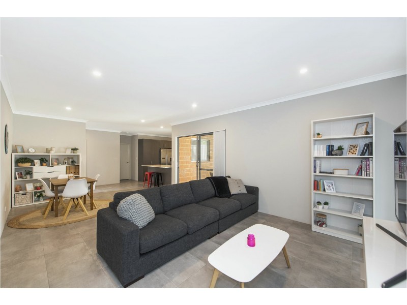 40B Range View Road, High Wycombe WA 6057