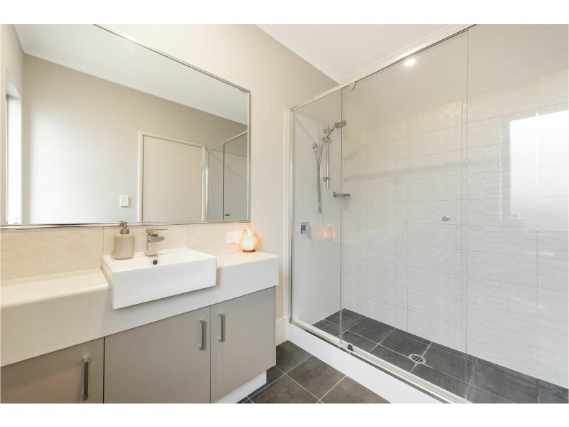 40B Range View Road, High Wycombe WA 6057