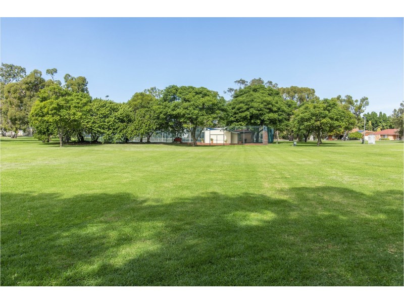 40B Range View Road, High Wycombe WA 6057