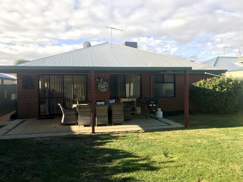 56 Upwood Circle, High Wycombe WA 6057