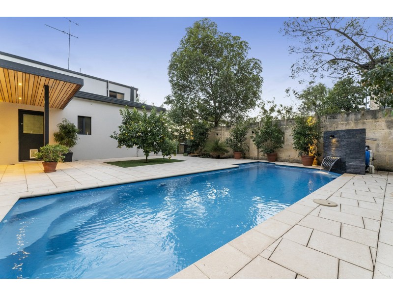 66 Gooseberry Hill Road, Gooseberry Hill WA 6076