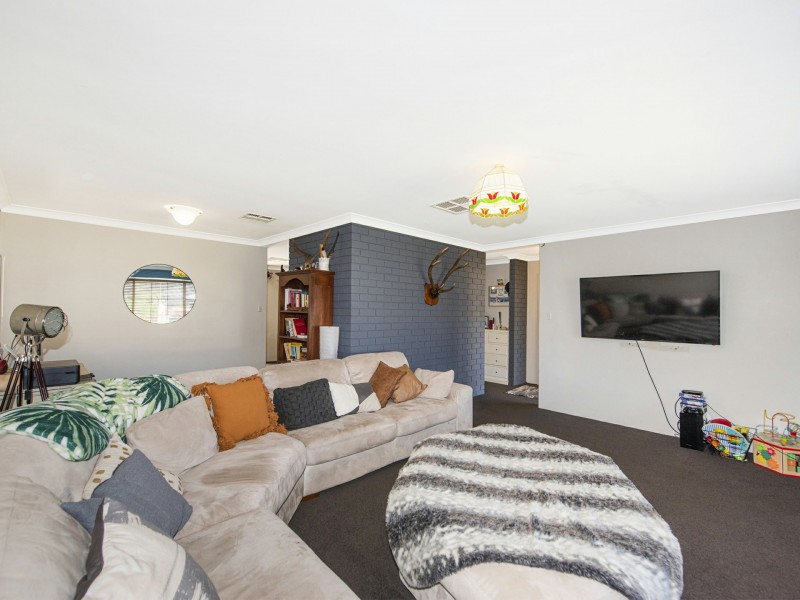 218 Maida Vale Road, High Wycombe WA 6057