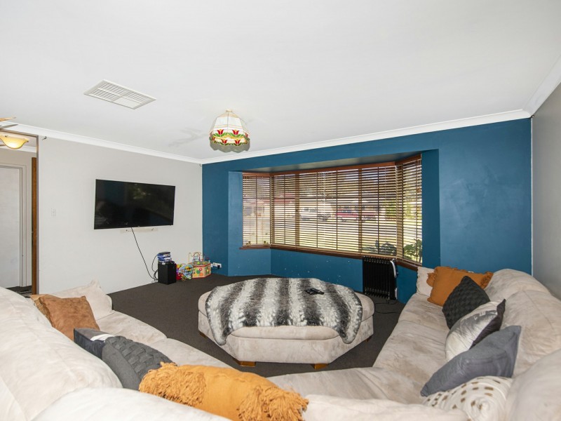 218 Maida Vale Road, High Wycombe WA 6057