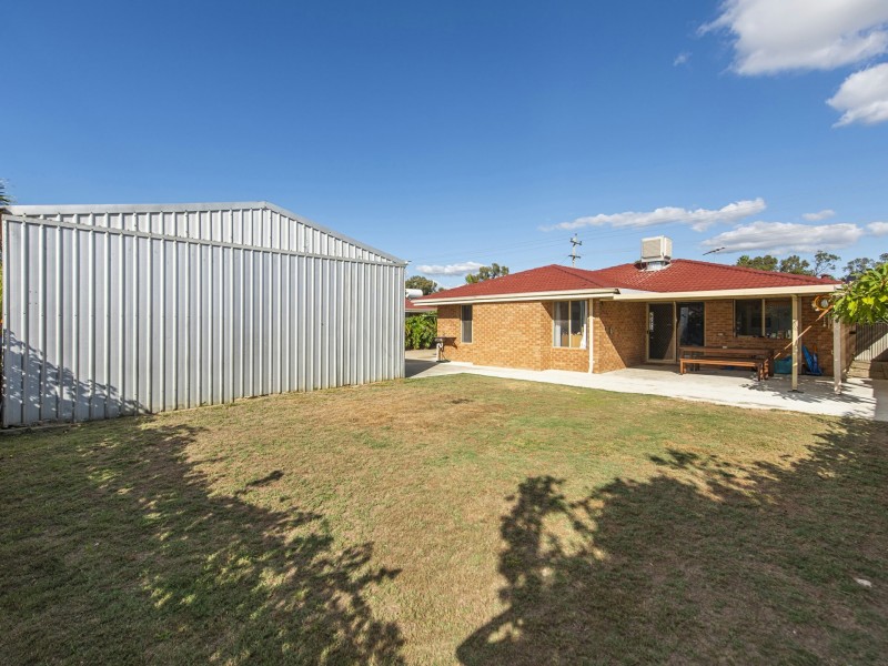 218 Maida Vale Road, High Wycombe WA 6057