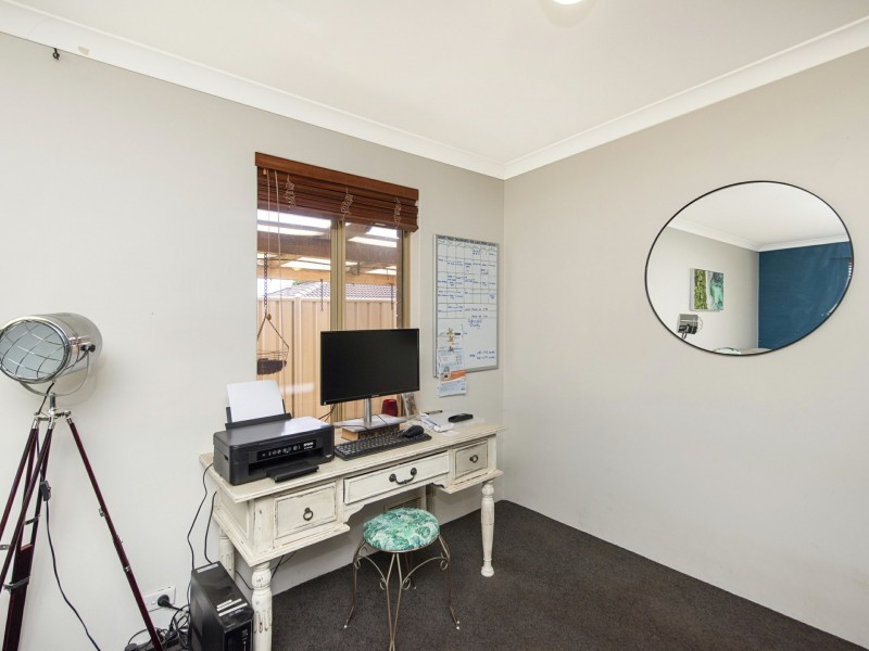 218 Maida Vale Road, High Wycombe WA 6057