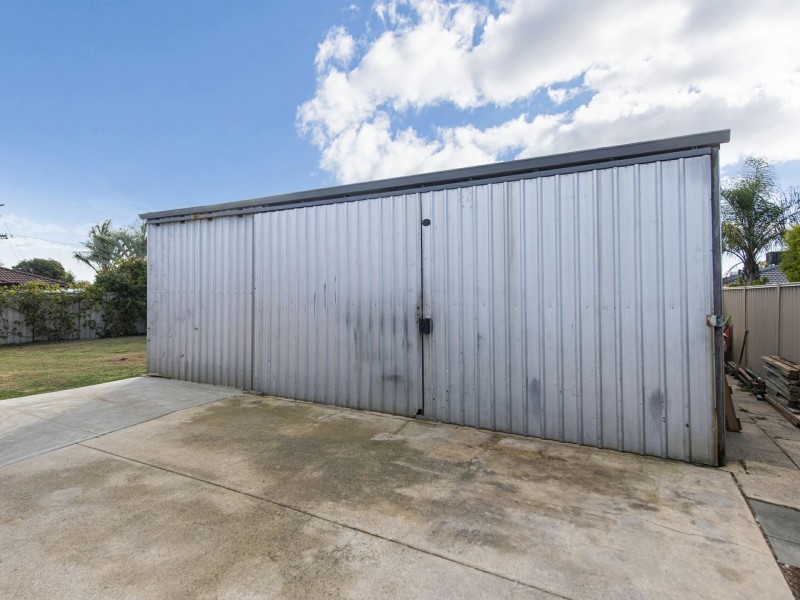 218 Maida Vale Road, High Wycombe WA 6057