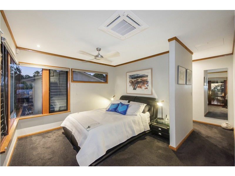 20 Lascelles Parade, Gooseberry Hill WA 6076