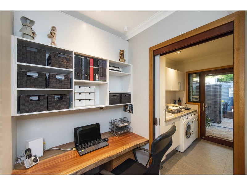 20 Lascelles Parade, Gooseberry Hill WA 6076