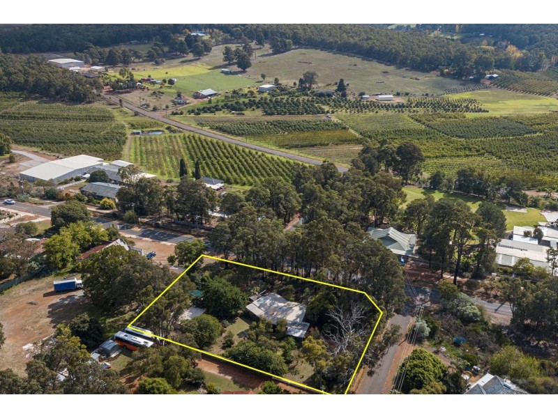 236 Pickering Brook Road, Pickering Brook WA 6076