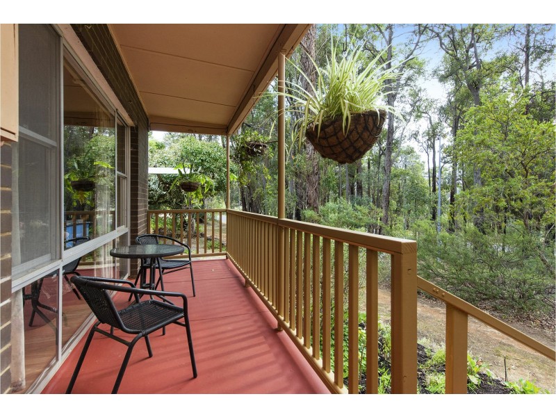 236 Pickering Brook Road, Pickering Brook WA 6076