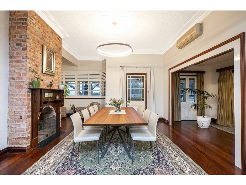 2 Mount Terrace, Kalamunda WA 6076