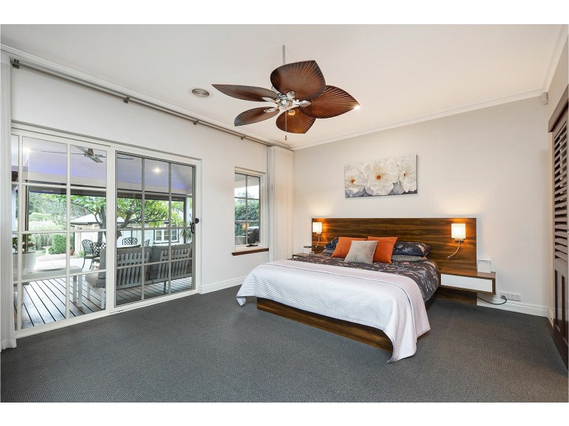 2 Mount Terrace, Kalamunda WA 6076