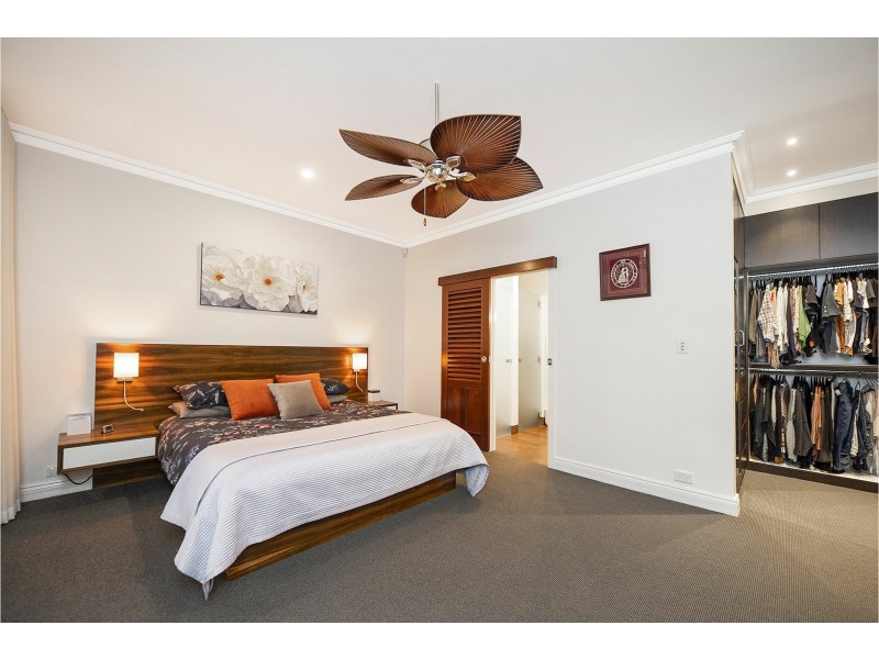 2 Mount Terrace, Kalamunda WA 6076