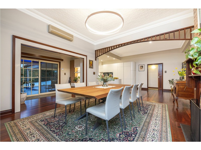 2 Mount Terrace, Kalamunda WA 6076