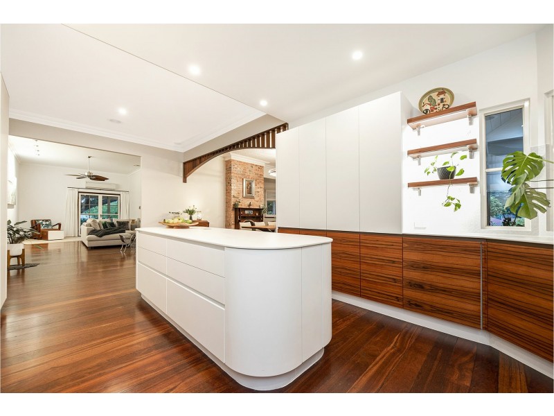 2 Mount Terrace, Kalamunda WA 6076