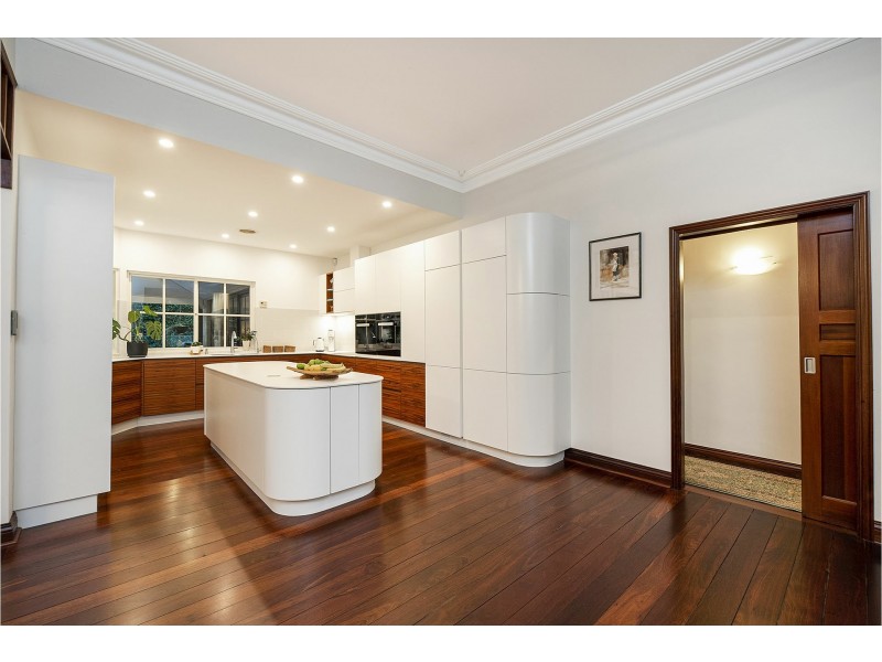 2 Mount Terrace, Kalamunda WA 6076