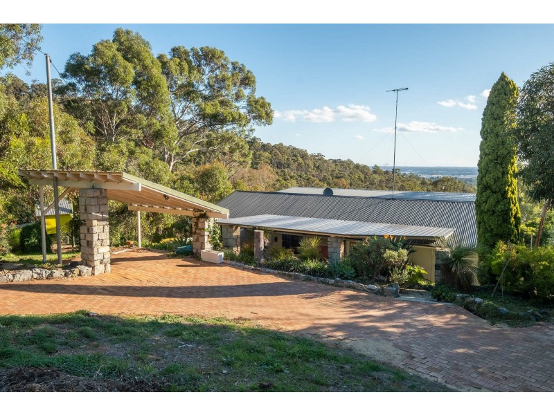 123 Kalamunda Road, Kalamunda WA 6076