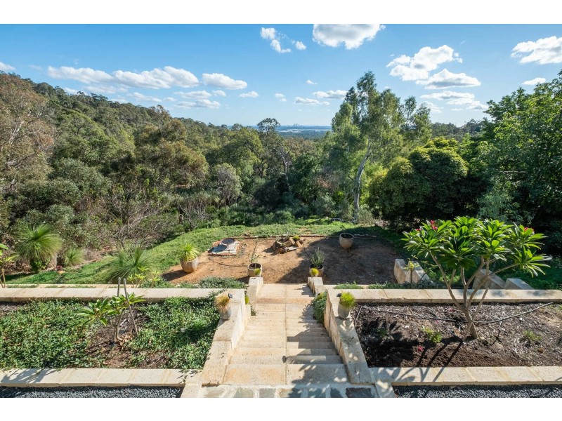 123 Kalamunda Road, Kalamunda WA 6076