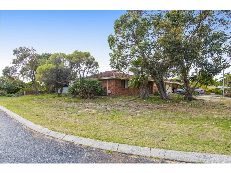 20A Agincourt Drive, Forrestfield WA 6058