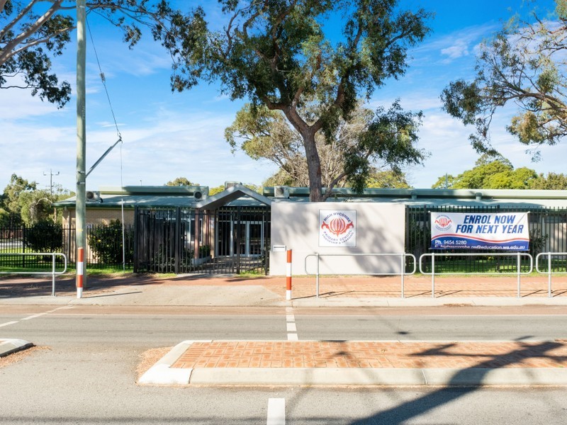 27 Benson Way, High Wycombe WA 6057