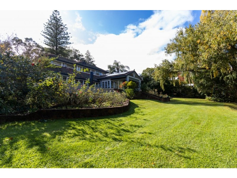 42 Kalamunda Road, Kalamunda WA 6076