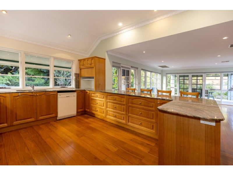 42 Kalamunda Road, Kalamunda WA 6076