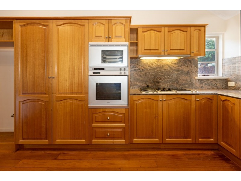 42 Kalamunda Road, Kalamunda WA 6076