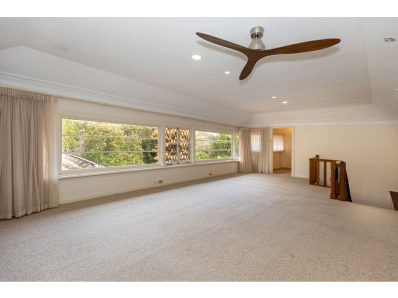 42 Kalamunda Road, Kalamunda WA 6076