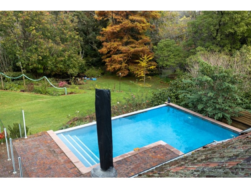 42 Kalamunda Road, Kalamunda WA 6076