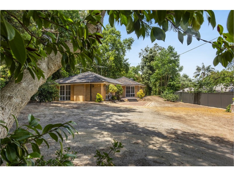 49 Betti Road, Kalamunda WA 6076