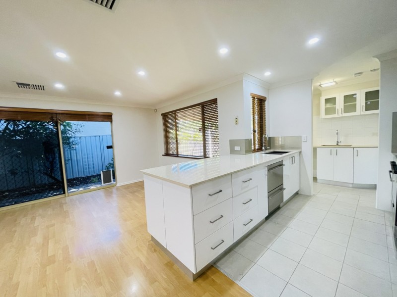 Unit 1/58 Corbel Street, Shelley WA 6148