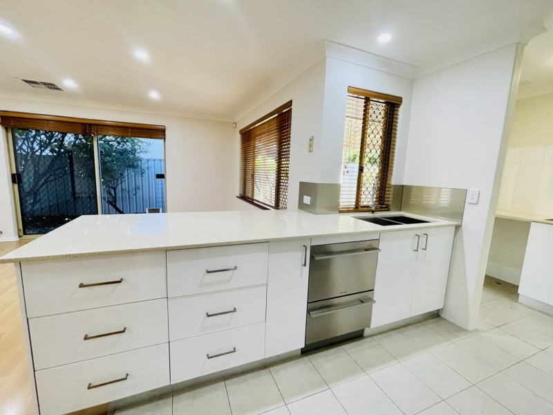 Unit 1/58 Corbel Street, Shelley WA 6148