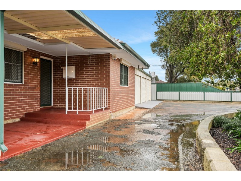 13 Cumberland Road, Forrestfield WA 6058