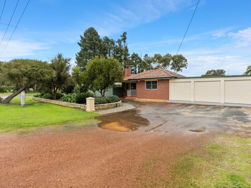 13 Cumberland Road, Forrestfield WA 6058